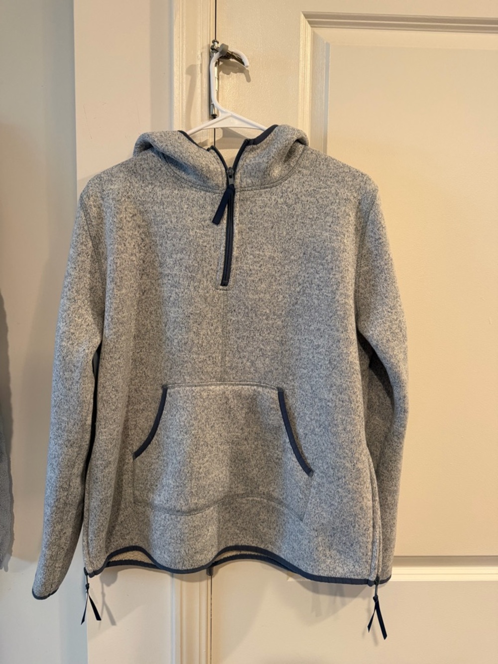 Women’s Fleece Sweatshirt